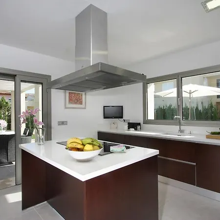 Casa Linda Villa